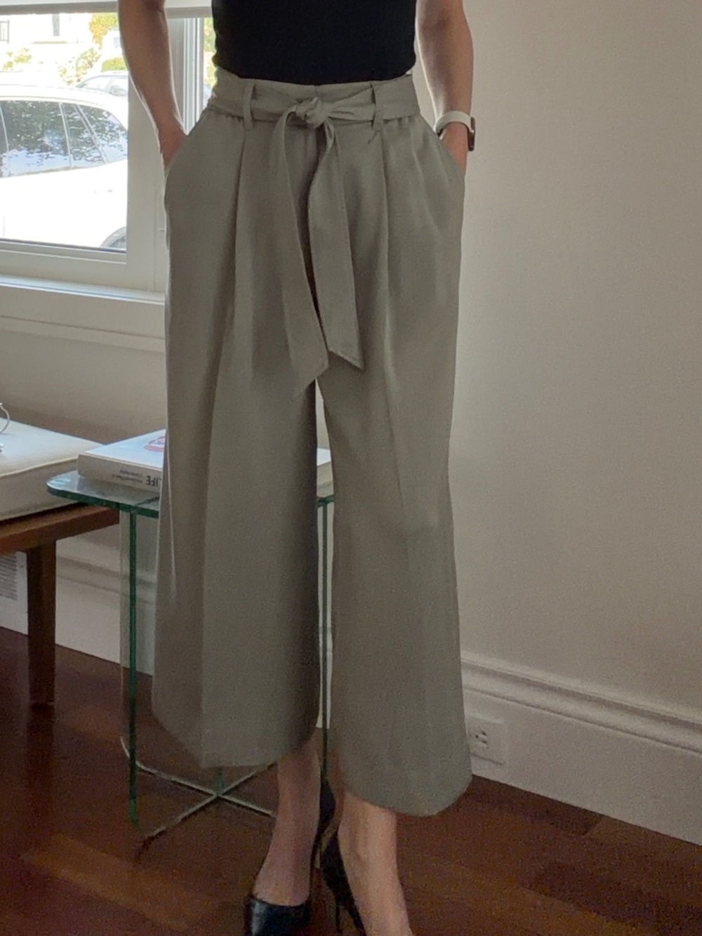 Club Monaco Sage Green Satin Wide Leg Belted Pants with Stretch Waist | Size 00